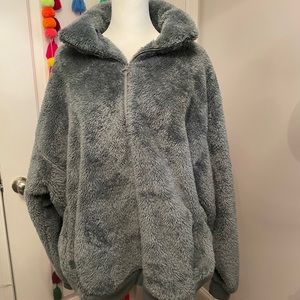 Express Pull over soft, perfect condition half zip pullover
